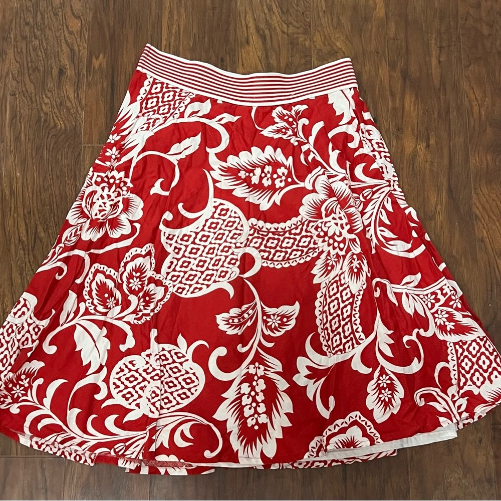 Dressbarn Red and White Pleated A-Line Skirt